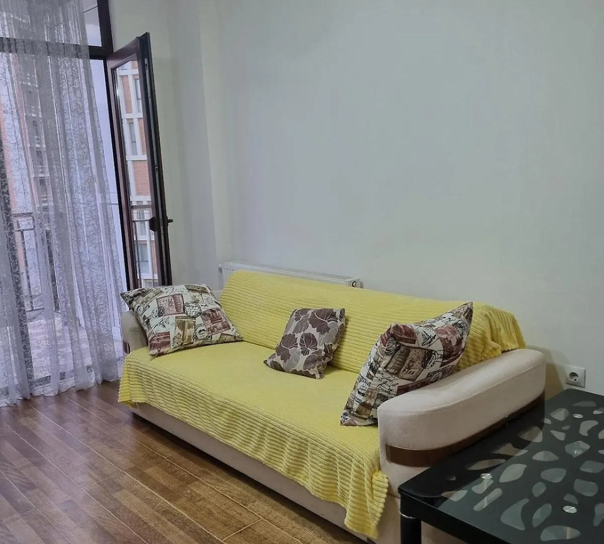 Cozy Flat Metro Varliveria Inn Tbilisi 0*,  Georgia